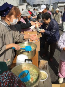 Outdoor lunch party