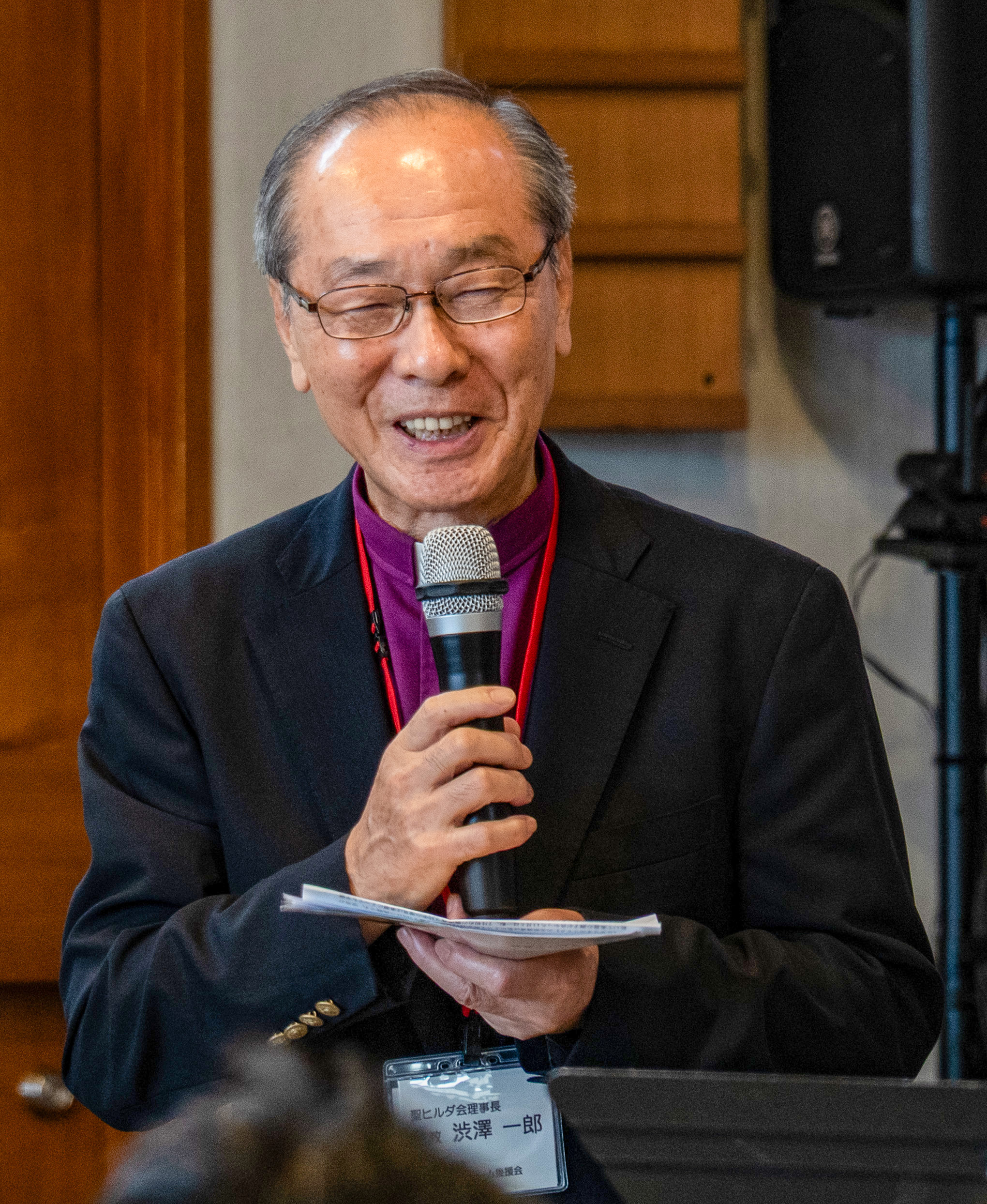 挨拶に立たれた聖ヒルダ会理事長 渋澤一郎 主教　