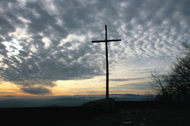 La/Verna山修道院の十字架